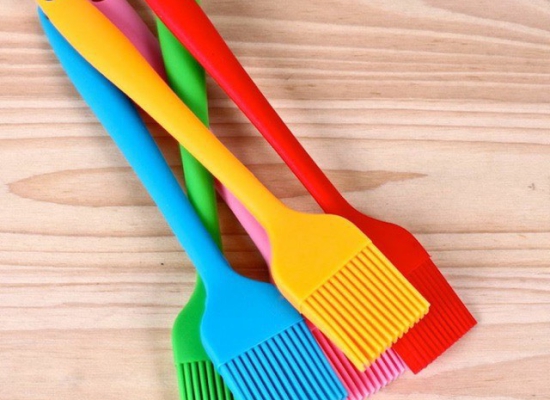 Cọ silicon phết bơ, dầu....