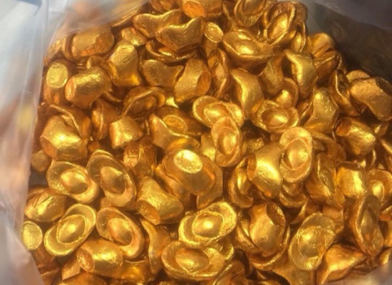 Socola Thỏi Vàng trang trí bánh