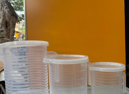 Ca Đong Có Nắp 300ml , 500ml , 1000ml , 2000ml , 3500ml , 5000ml, 5 lít