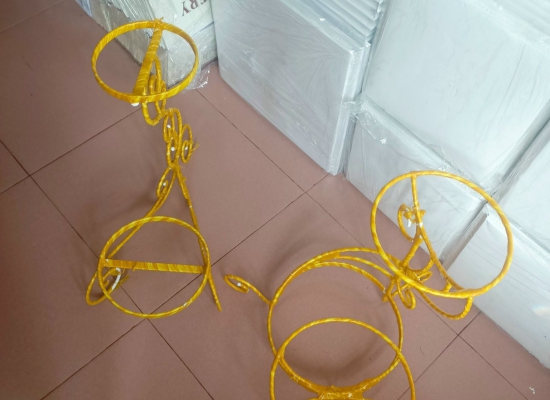 Kệ Sắt Để Bánh Kem 3 Tầng , 2 Tầng